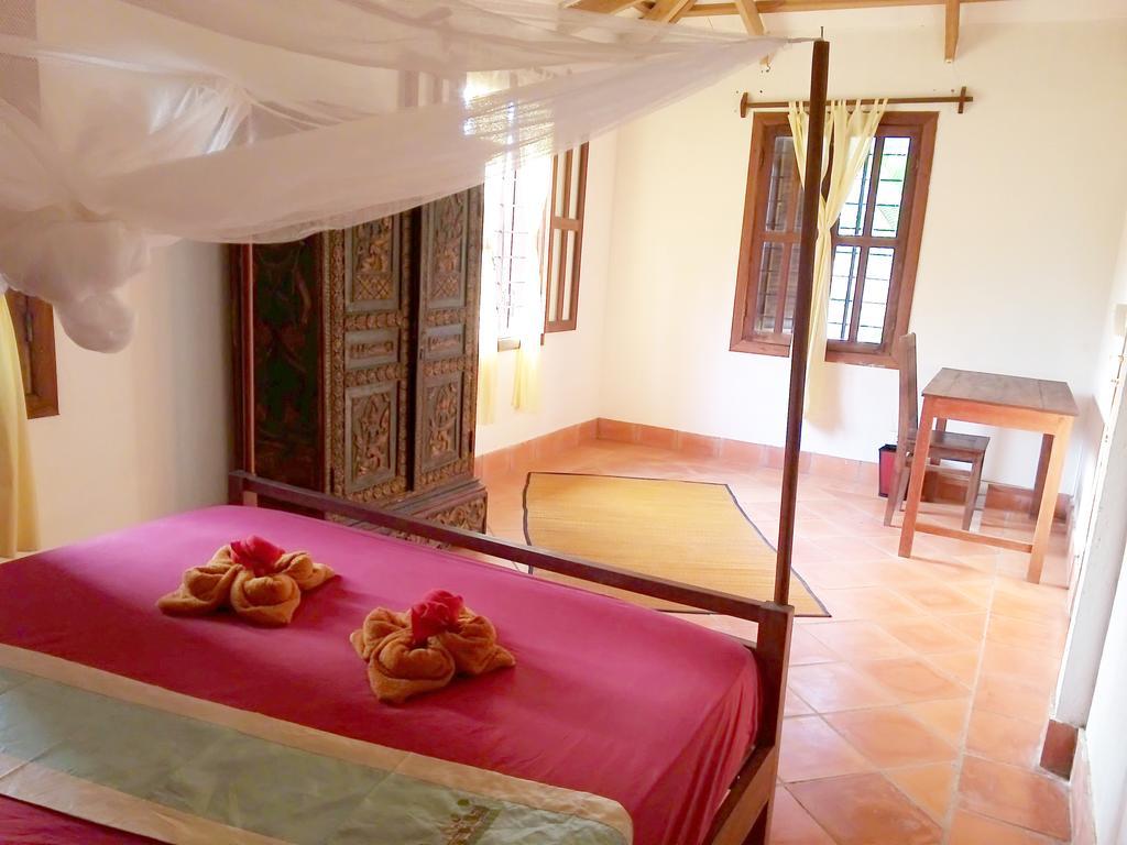 Arun Mekong Guesthouse Kratié Esterno foto