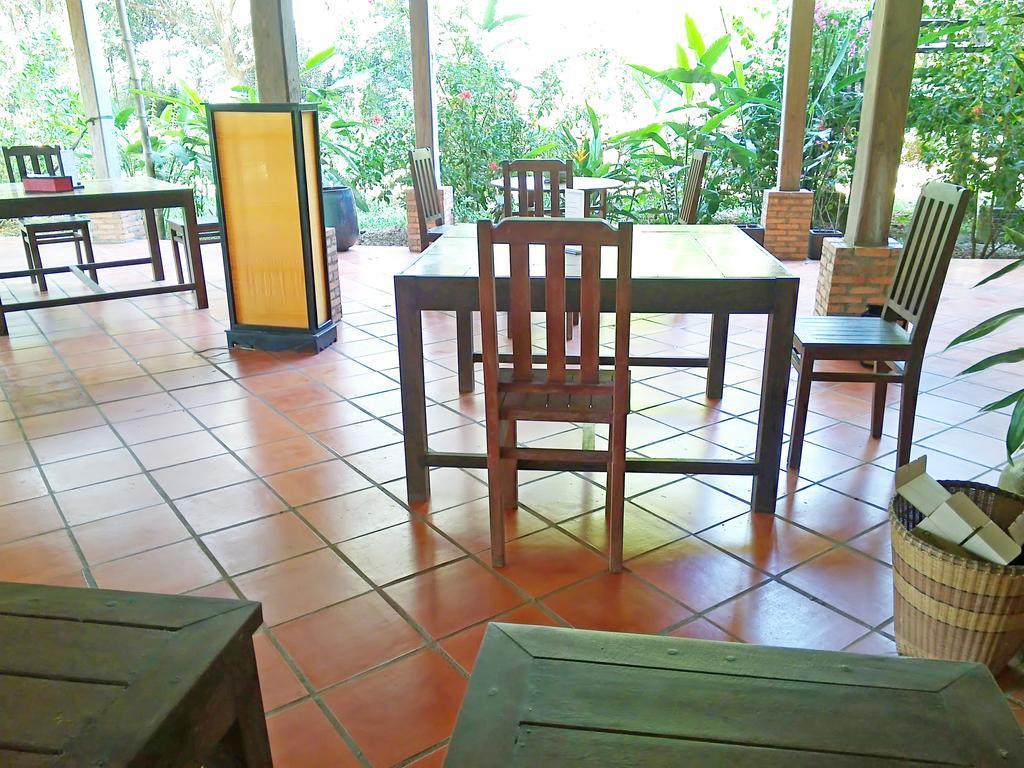 Arun Mekong Guesthouse Kratié Esterno foto