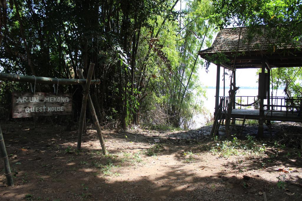Arun Mekong Guesthouse Kratié Esterno foto