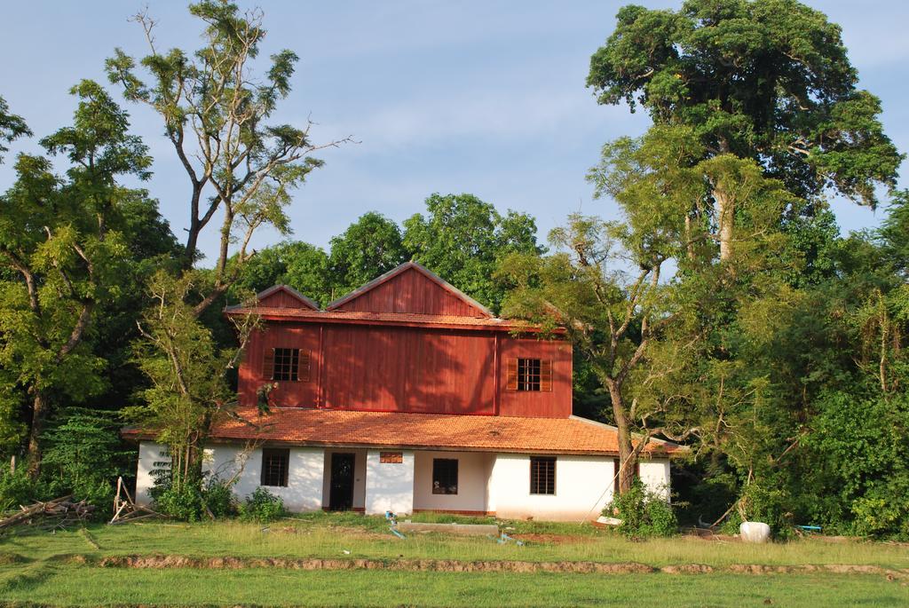 Arun Mekong Guesthouse Kratié Esterno foto